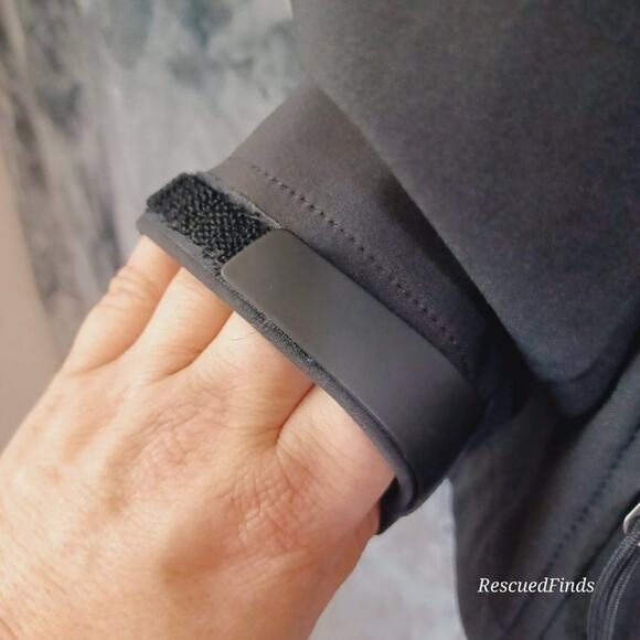 The North Face Black Lightweight Zip Jacket - Size Small - Picture 2 of 8